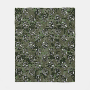 Cancer Zodiac Symbol on Green Digital Camo Fleece Blanket