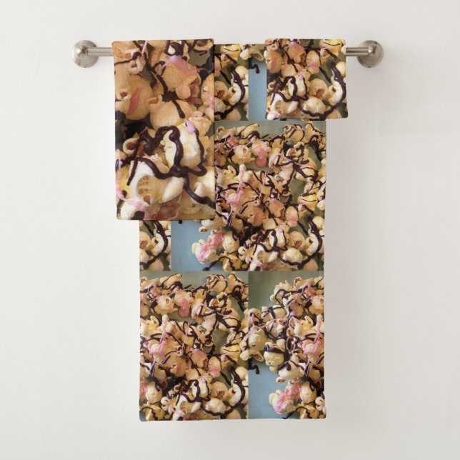 Candy Popcorn with Chocolate Drizzle Bath Towel Set (Insitu)