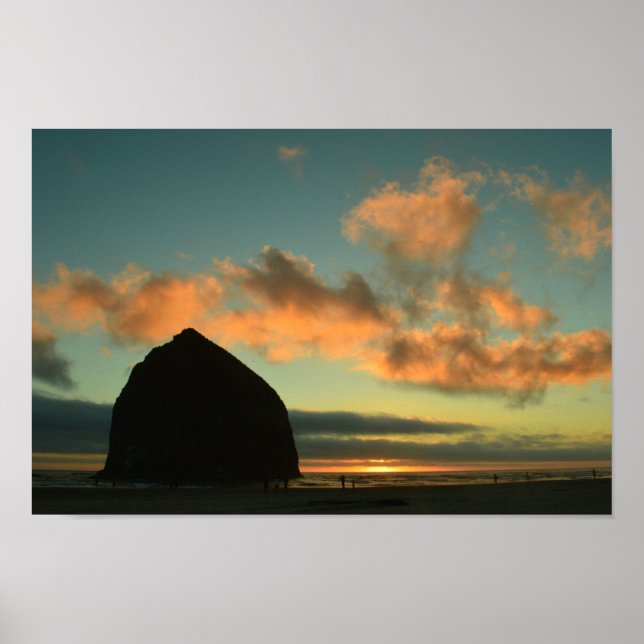 Cannon Beach Haystack Rock Photo Print (Front)