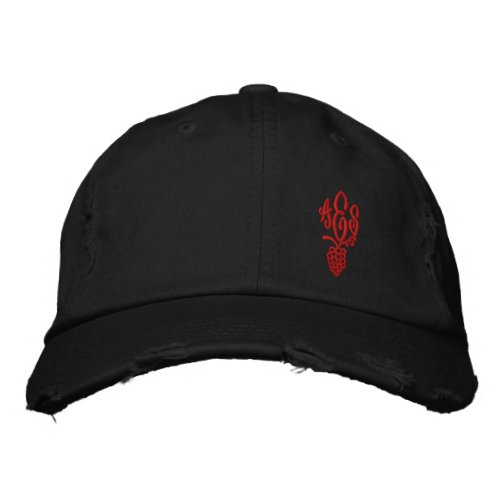 cap with small aesthetic symbol