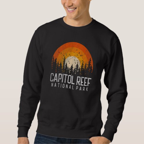 Capitol Reef US National Park Utah Retro Vintage 8 Sweatshirt