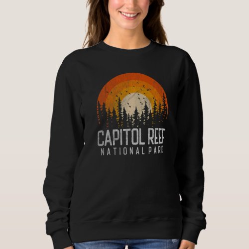 Capitol Reef US National Park Utah Retro Vintage 8 Sweatshirt