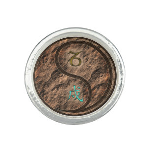 Capricorn & Earth Dog Ring