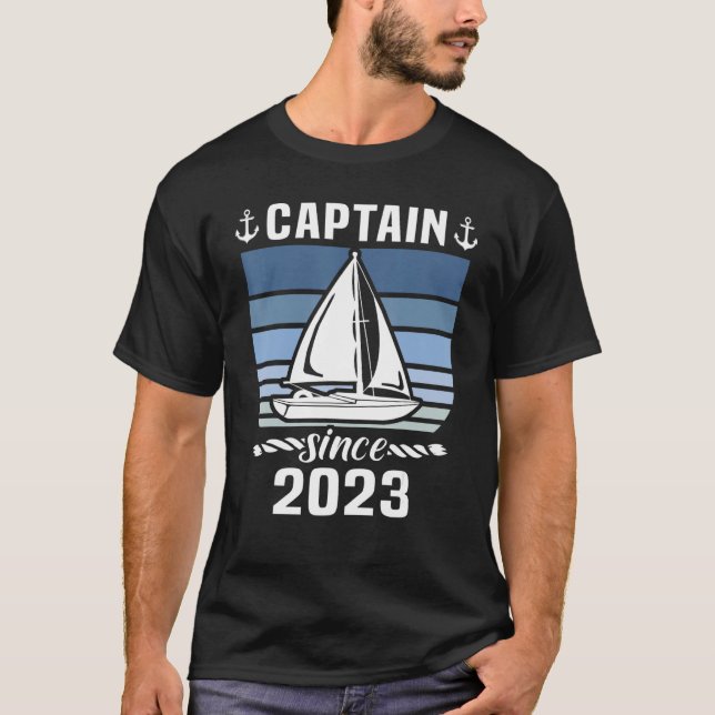Captain 2023 Boat Driving Licence Motorboat Sailin T-Shirt (Front)
