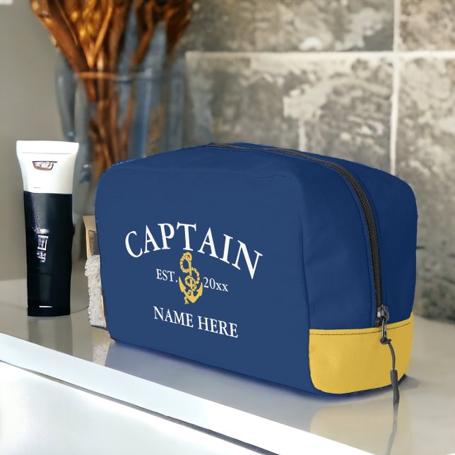 Captain - customizable dopp kit (Captain - customizable dopp kit bag from Ricaso. Easy to personalize with your own text. Sailing bag)