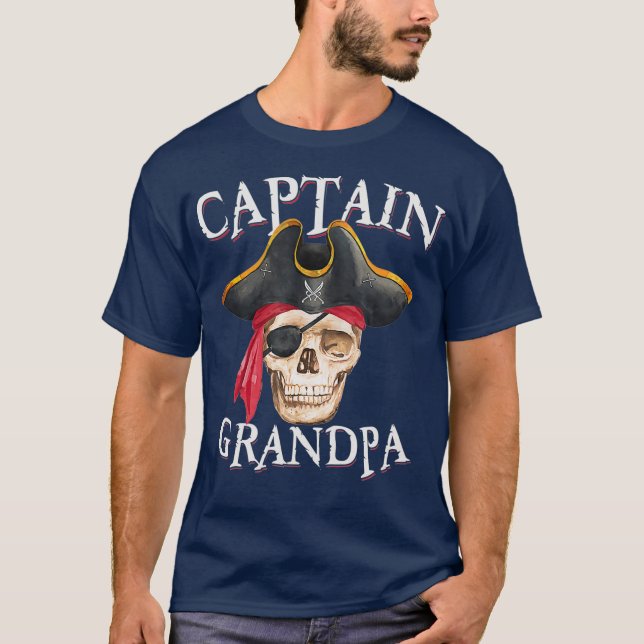 Captain Grandpa Halloween Skull Pirate Hat T-Shirt (Front)