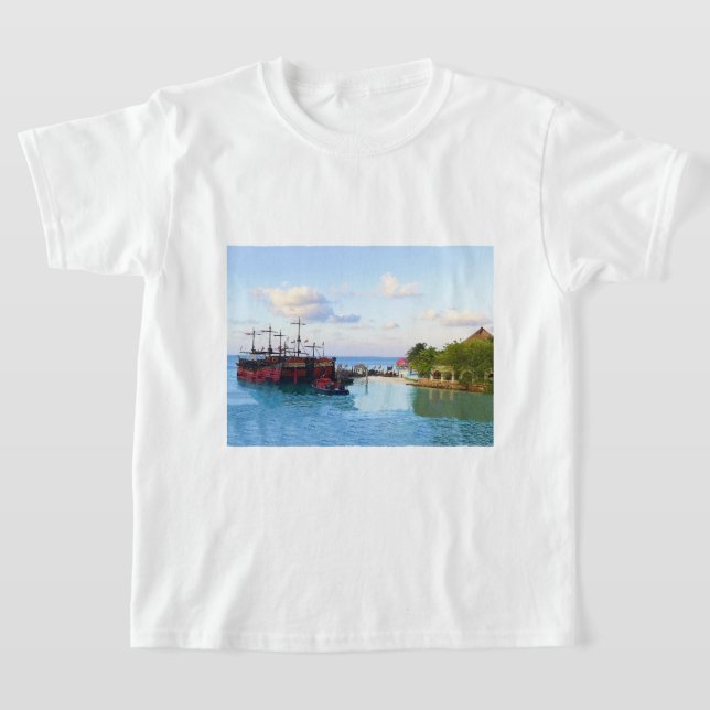 Captain Hook Pirate Ship, Cancun T-shirt (Laydown)