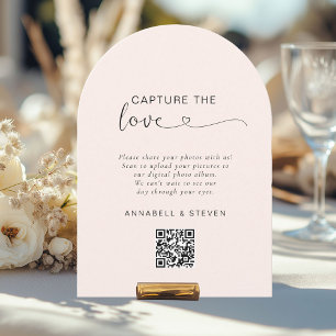 Capture the love! Custom QR-Code Wedding Invitation