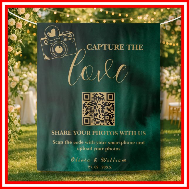 Capture The Love Emerald Green & Gold QR Backdrop (Creator Uploaded)