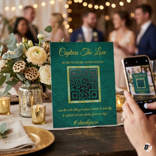 Capture The Love | Emerald Green &amp; Gold Wedding QR Pedestal Sign
