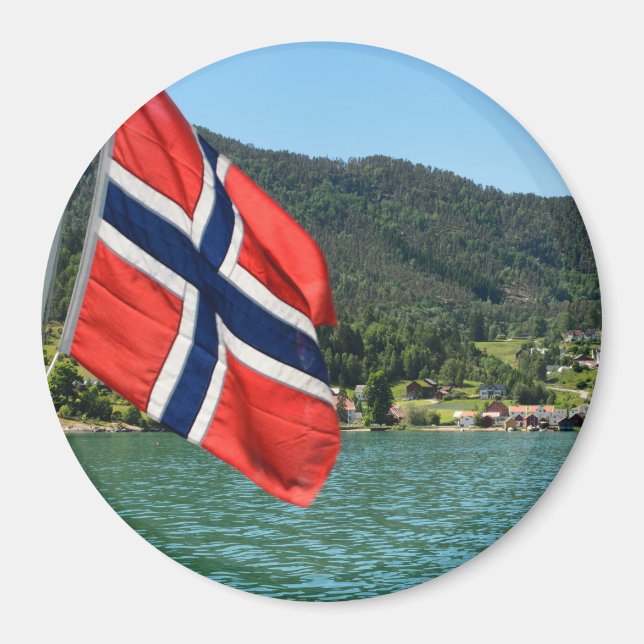 Car ferry in Norway round magnet (Front)