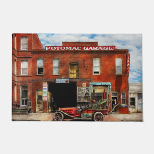 Car - Garage - Misfit Garage 1922 Doormat