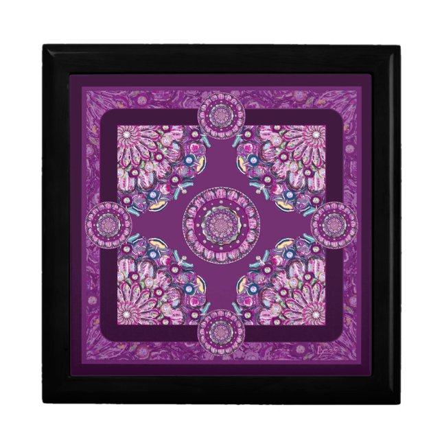 Cardinal red Rosace Gift Box (Front)