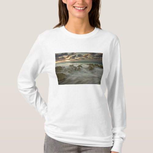 Caribbean Sea Cayman Islands  Crashing waves 3 T_Shirt