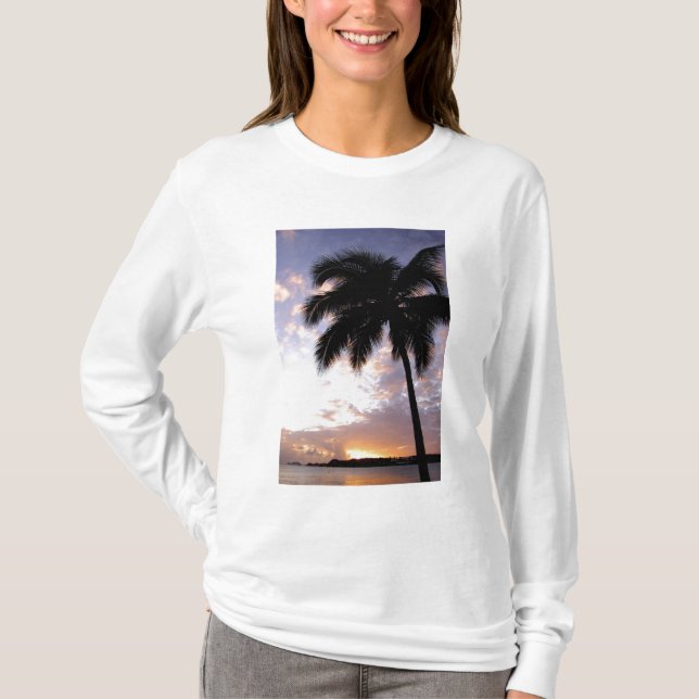 Caribbean, U.S. Virgin Islands, St.Thomas, 3 T-Shirt (Front)