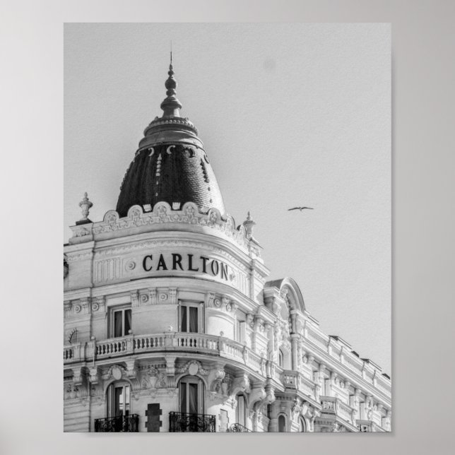 Carlton hotel in Cannes Poster (Front)