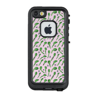 Carnivoren rosa LifeProof FRĒ iPhone SE/5/5s case