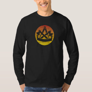 Carpenter's Sign In Cool Vintage Retro Style Orang T-Shirt