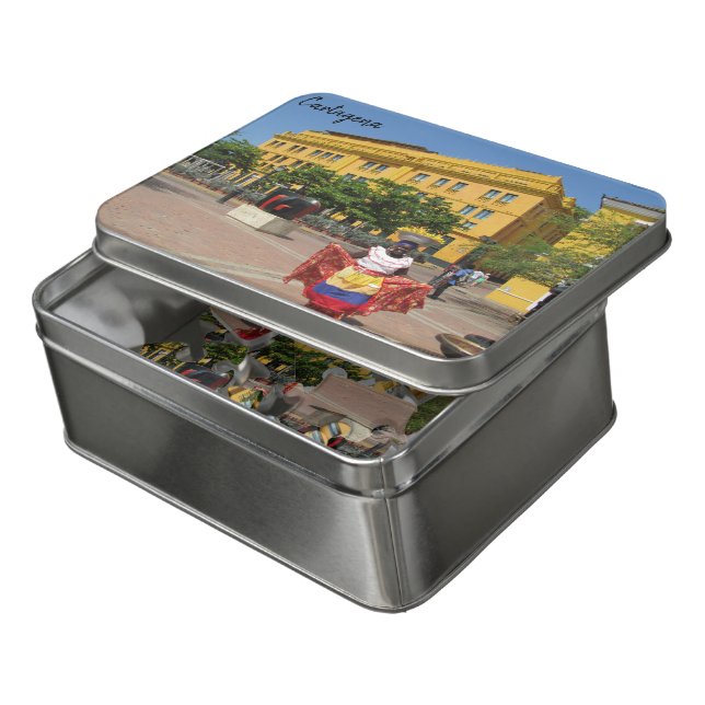 cartagena chica jigsaw puzzle (Lid Open)