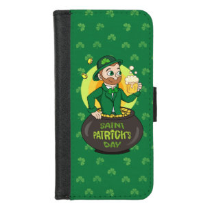 Cartoon leprechaun in a pot of gold holding a pint iPhone 8/7 wallet case
