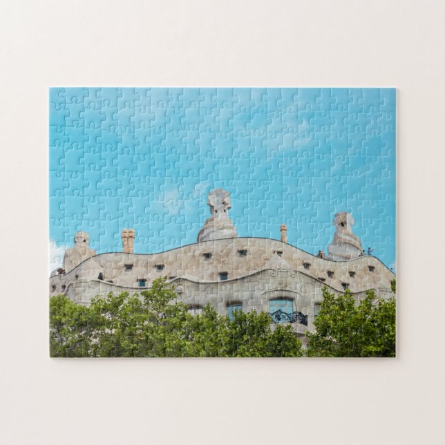 Casa Milà "La Pedrera" In Barcelona Gaudi Landmark Jigsaw Puzzle (Horizontal)