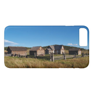 Case-Mate Barely There Plus iPhone 7 Log Cabin iPhone 8 Plus/7 Plus Case