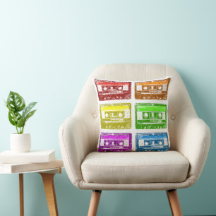 Cassette, I'm this old Throw Pillow