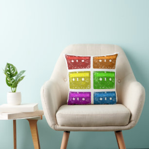 Cassette, I'm this old Throw Pillow