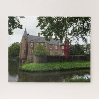 Castle Puzzle: Slot Zuylen in the Netherlands Jigsaw Puzzle