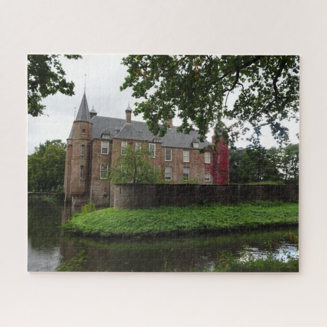 Castle Puzzle: Slot Zuylen in the Netherlands Jigsaw Puzzle (Horizontal)