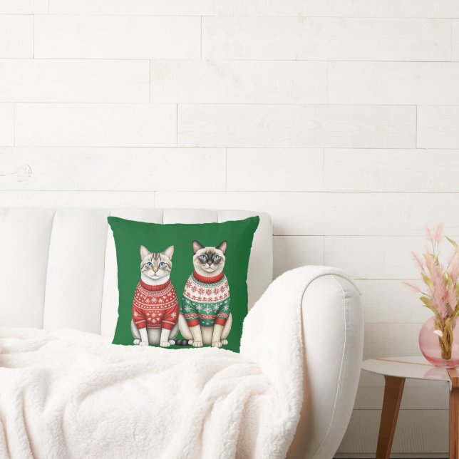 Cat Christmas Pillow, Tabby and Siamese Cats Throw Pillow (Couch)