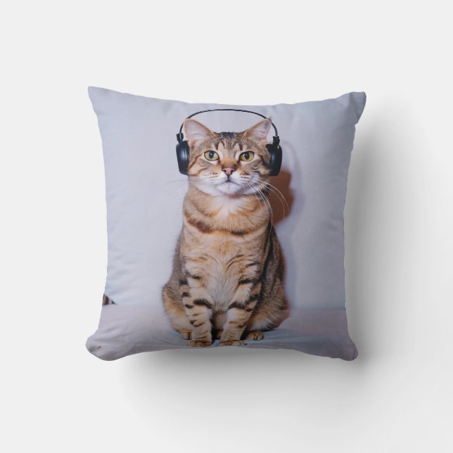 cat cushion (Front)