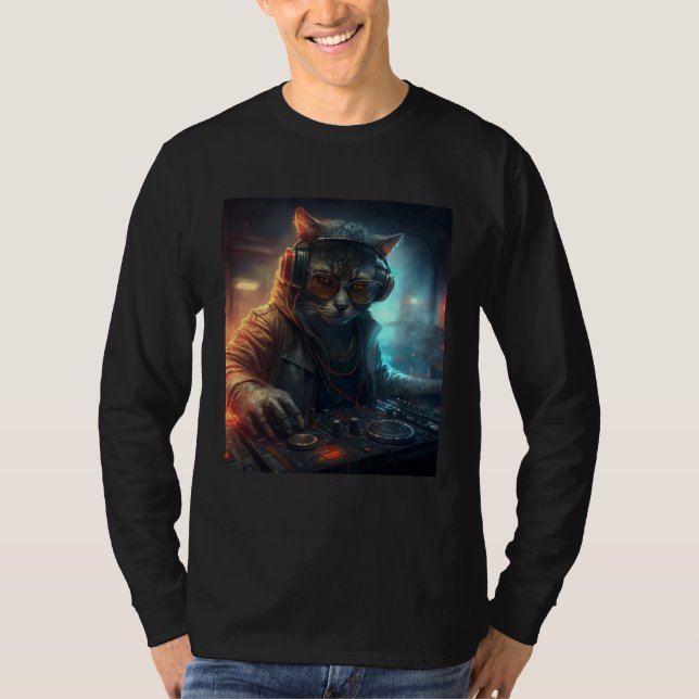 Cat DJ Club Music Fan Mixing Desk Music Producer T-Shirt (Front)