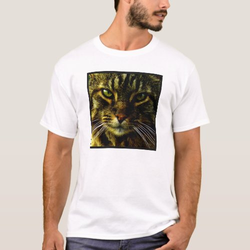 Cat Hypnotizing Look Photo T_Shirt