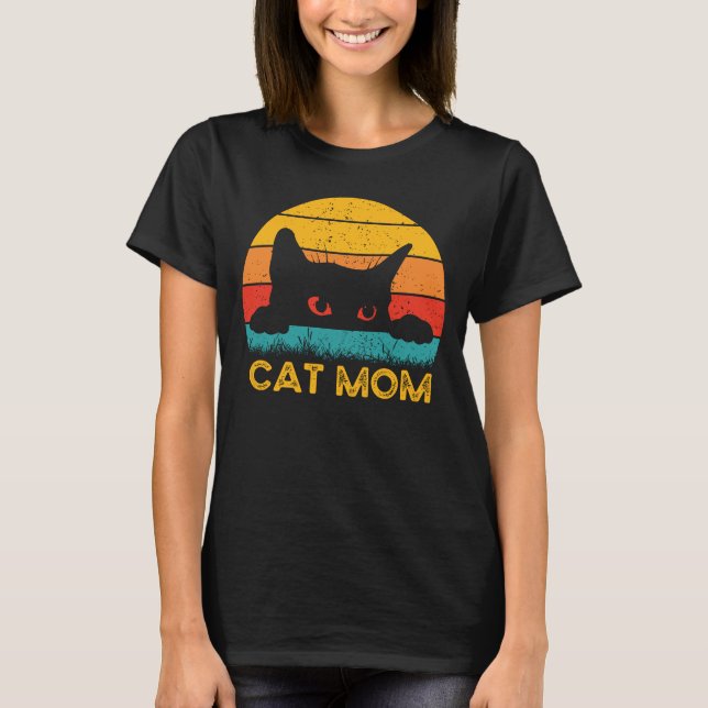 Cat Mom - Retro Vintage Cat T-Shirt (Front)