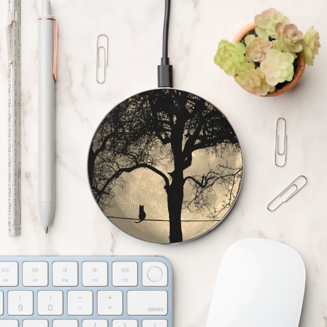 Cat on a Wire Full Moon Wireless Charger (Desk)