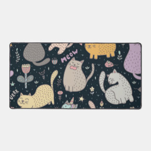 Cat pattern desk mat