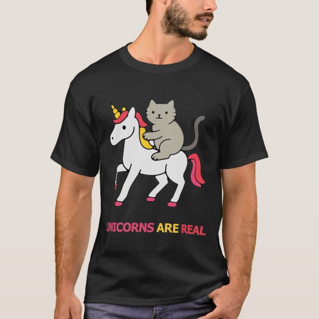 Cat riding an unicorn T-Shirt (Front)