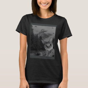 Cat Selfie UFO Sighting Alien Conspiracy Sci Fi L T-Shirt