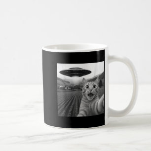 Cat Selfie With Alien Ufo Funny Cat For Men Women Coffee Mug