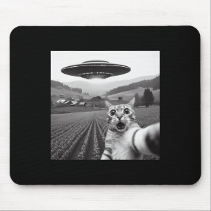 Cat Selfie With Alien Ufo Funny Cat Gifts For Men Mouse Pad