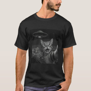 Cat Selfie With Alien UFO Shirt Las Vegas Cat UFO