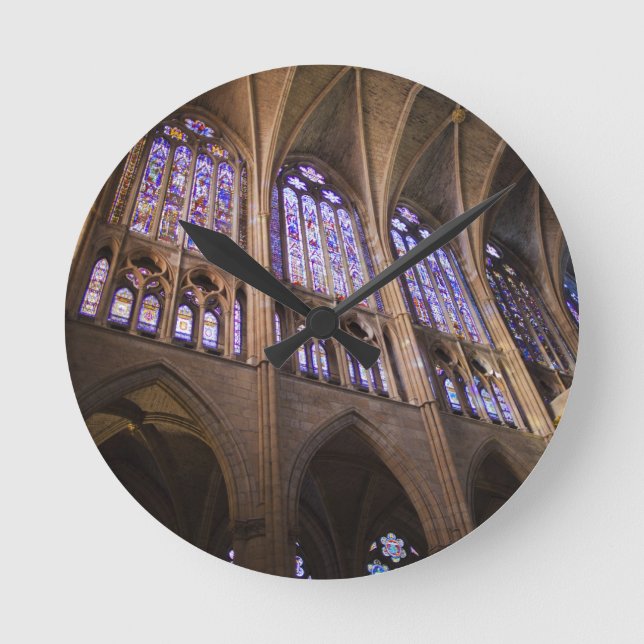 Catedral de Leon, interior stained glass windows Round Clock (Front)