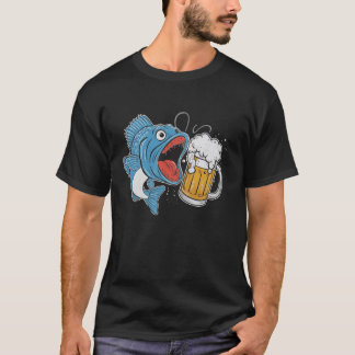 Catfish Fishing Catfish & Beer That's Why I'm Here T-Shirt