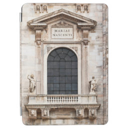 Cathedral church of Milan. Beautiful Italian templ iPad Air Cover