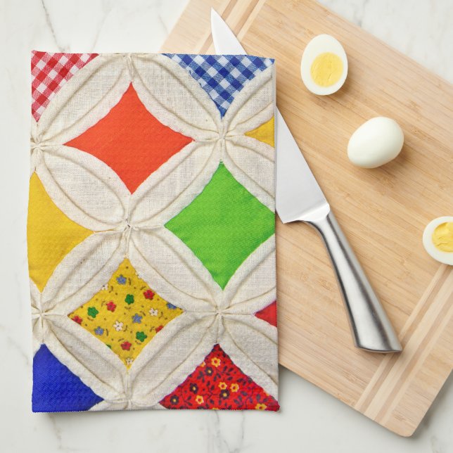 Cathedral Window Quilt Pattern Kitchen Towel (Quarter Fold)