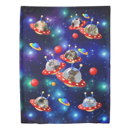 Cats and Kittens in UFOs spaceships flying saucers Duvet Cover