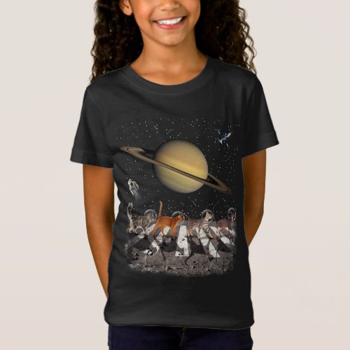 Cats Walking In Space Cat Astronaut Saturn Planet  T_Shirt