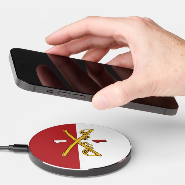 Cav Guidon Crossed Sabers Wireless Charger (Hand)