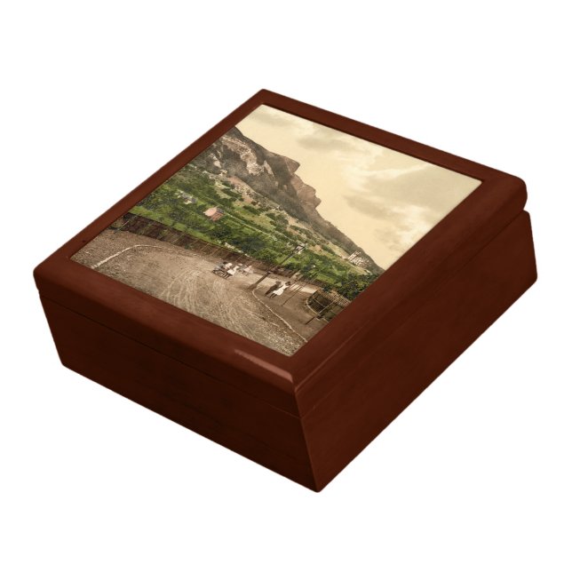 Cave Hill, Belfast, County Antrim Gift Box (Side)